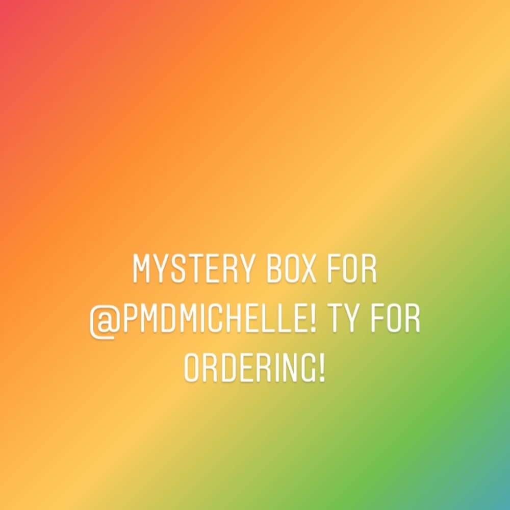 Mystery Box for @itsmisiaa on IG! TY so much! :)